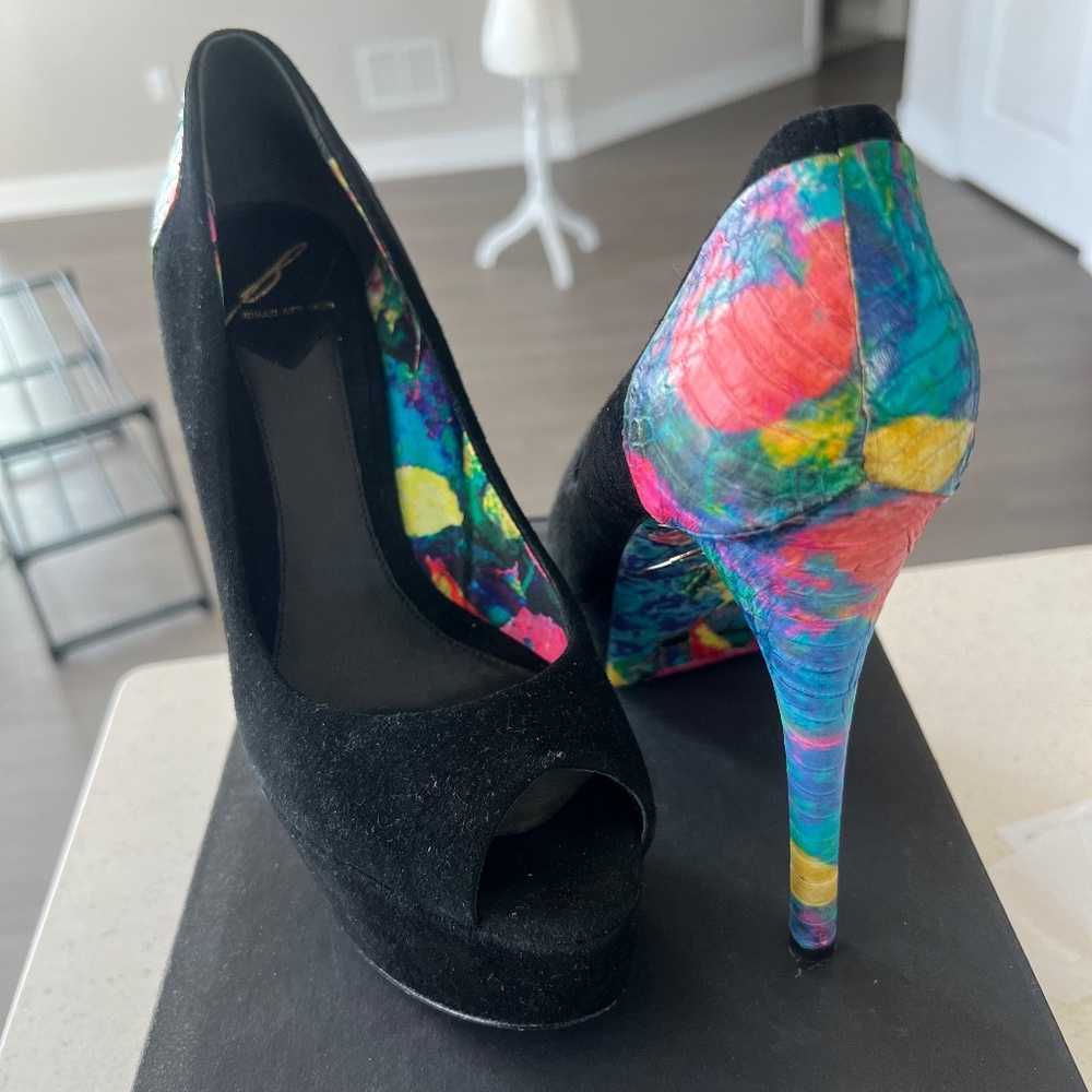 Brian Atwood Neon detail Pumps